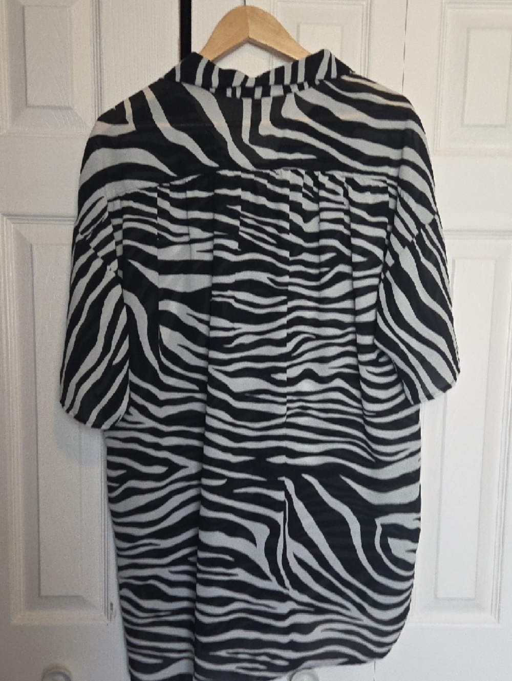 Vintage Black and White Zebra Print Blouse - Picture 4 of 5